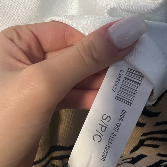 Caramel Sweater - small - Picture 4 of 4